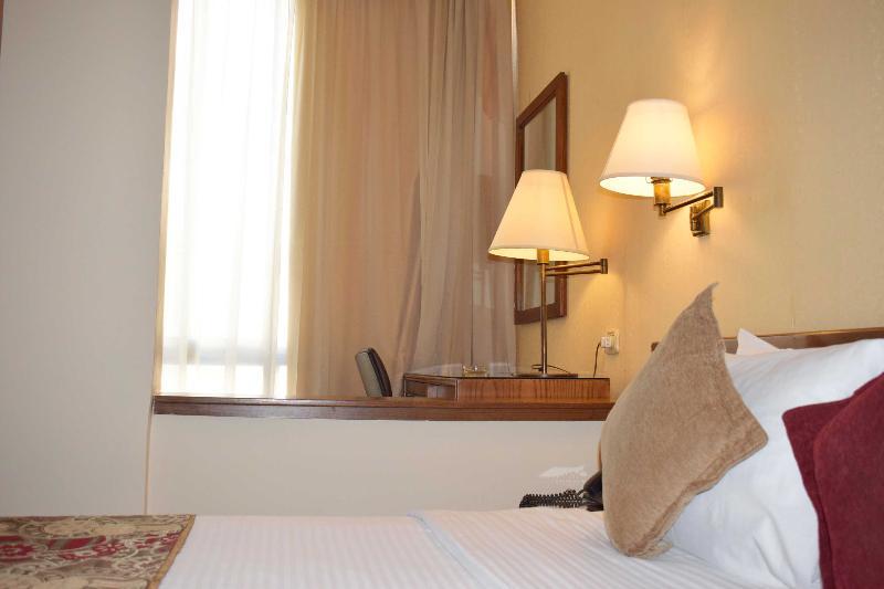 Orient Prince Hotel Beirut Eksteriør bilde